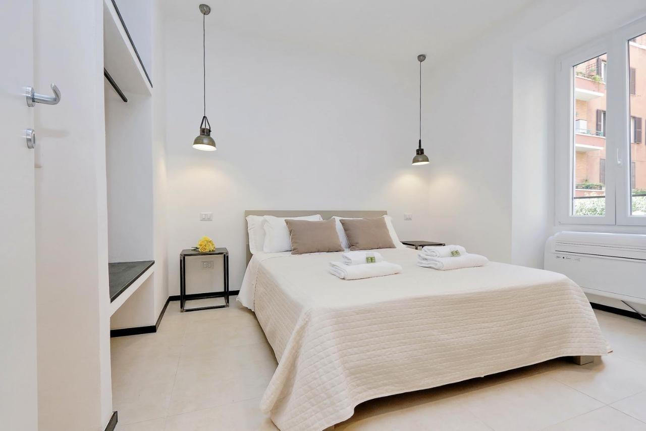Restart Accommodations Aldobrandini E Sciarra Rome Exterior photo
