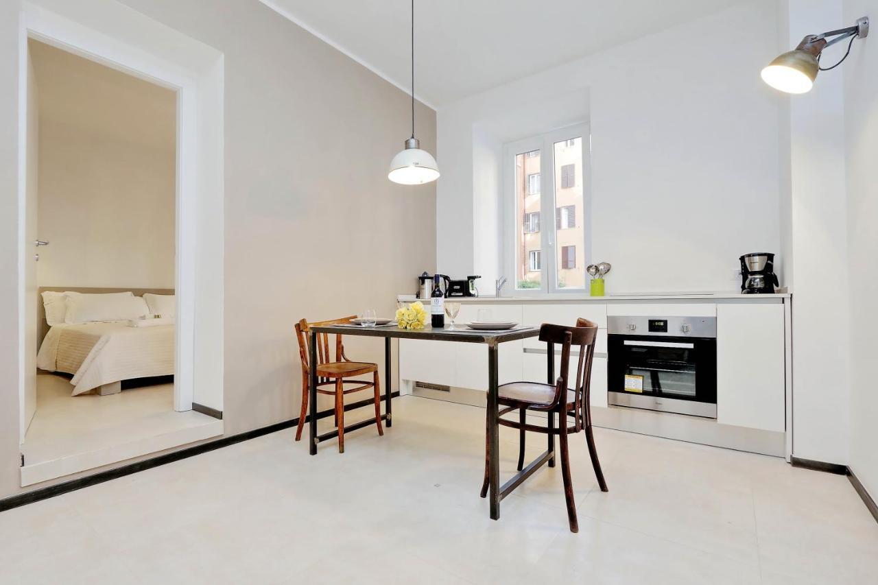 Restart Accommodations Aldobrandini E Sciarra Rome Exterior photo